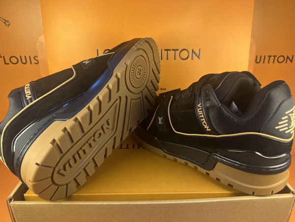 ルイヴィトン靴全体デザイン